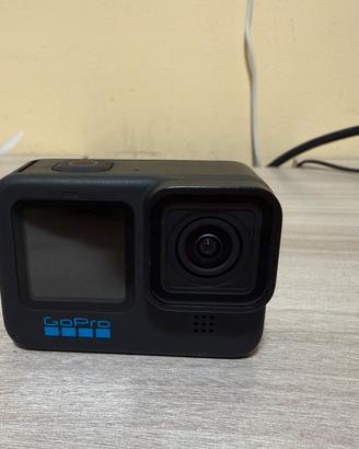 GoPro Hero 10 + Accessori