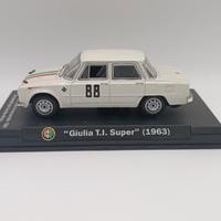 Modellino Auto Alfa Romeo 