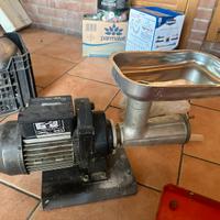 trita carne, per sugo di pomodoro e per salsicce