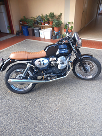Moto Guzzi V7