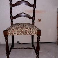 Due sedie legno massello ristrutturate, come nuove