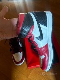 Nike Jordan 1 Retro High / Satin Snake / Chicago