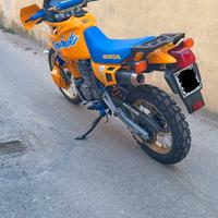 HONDA DOMINATOR NX650 RD02 1988