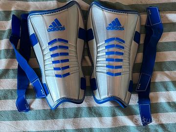 Parastinchi ADIDAS nuovi per bambini taglia L