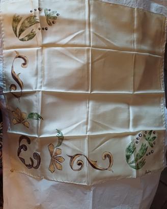 foulard in seta dipinto a mano 
