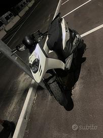 Aprilia Piaggio typhoon 50