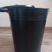 PATTUMIERA IKEA NERA CON COPERCHIO 
