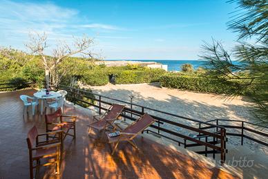 Appartamento in villa con giardino sul mare