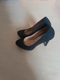 décolleté  in pelle scamosciata misura 37 nuove