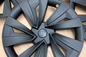 4 copri cerchi Helix neri Tesla Model Y 19 Premium