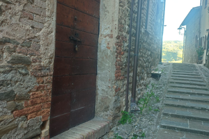 Tinello deposito magazzino Bevagna loc. Torre del