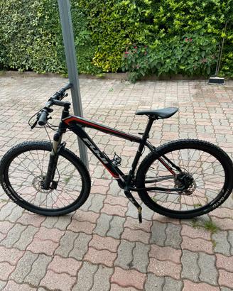 MOUNTAIN BIKE FUJI