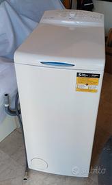 Lavatrice Whirlpool 6 kg carica dall'alto - 40cm