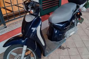 Aprilia Scarabeo 50  a 2 T