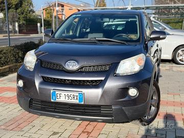 Toyota Urban Cruiser 1.4 D-4D AWD Sol