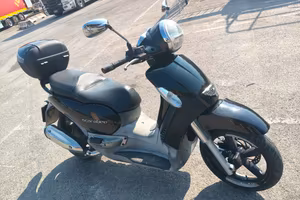 scarabeo 300s
