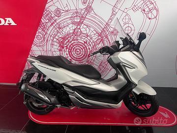 Honda Forza 300 2021
