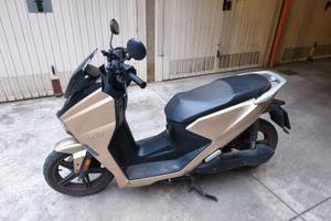 HORWIN SK3 2022 - Equivalente 125 - 10.000 km