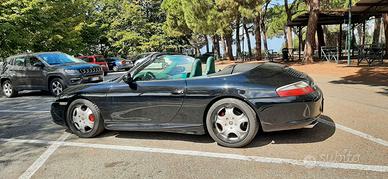 Porsche 996 Carrera 4 Cabrio