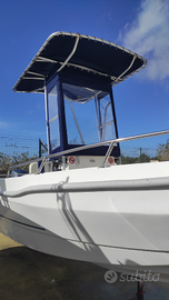 Barca lazzari con motore Yamaha 40 60