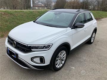 Volkswagen T-Roc 1.0 TSI. 110CV MY22