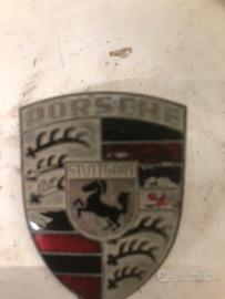 Emblema  cofano anteprime Porsche 911. 924   944.