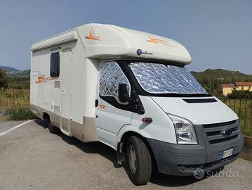 Camper semintegrale katamarano
