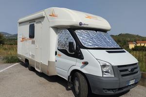 Camper semintegrale katamarano