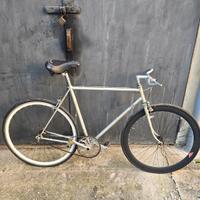 Bicicletta Taurus single speed