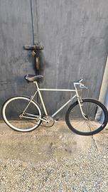 Bicicletta Taurus single speed