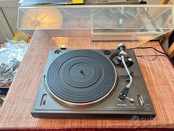 Rotel RP2300 giradischi