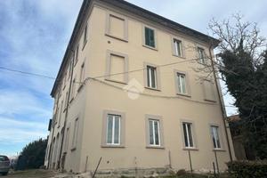 2 LOCALI A MONTICELLO BRIANZA