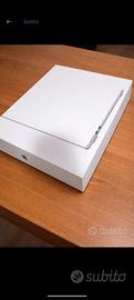 Apple MacBook 13'' M5