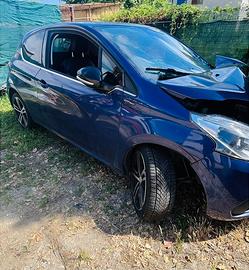 Peugeot 208 GT Line turbo benzina Solo per ricambi