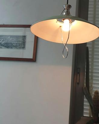Lampadario vintage smaltato con saliscendi