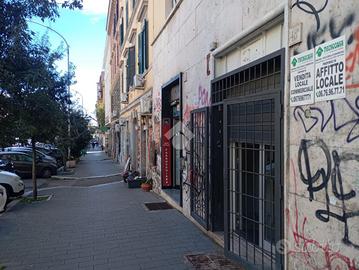 NEGOZIO A ROMA