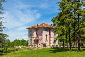 Villa di 800 m² con più di 5 locali e box auto dop