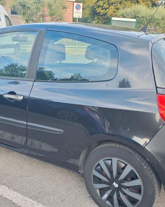 Renault Clio 3° serie 1.2cc 75cv nera 