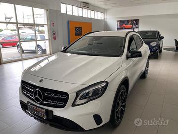 MERCEDES-BENZ GLA 200 d Automatic 4Matic