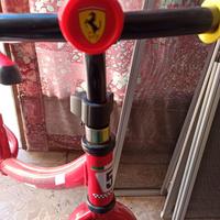Bici/bicicletta senza pedali Ferrari