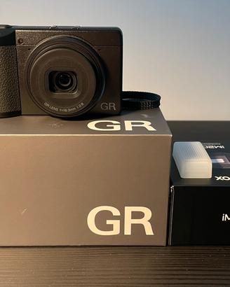 Ricoh GR IV