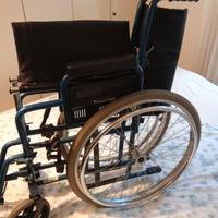 carrozzina disabili pieghevole