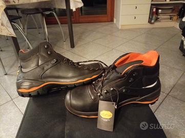 scarpa antinfortunistica vibram