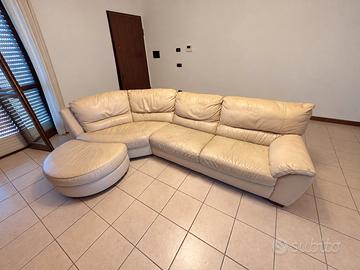 Divano angolare in pelle con pouf