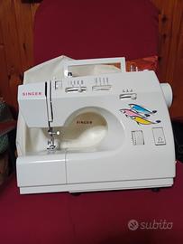 macchina da cucire  elettrica singer