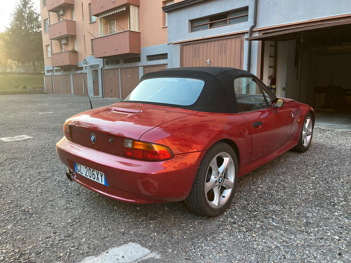 BMW Z3 2023 photo 2