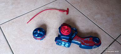 Beyblade trottola Hasbro Tomy 2010 blu/celeste/ros