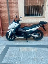 Integra 750