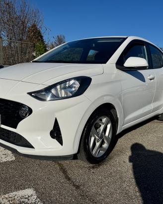 Hyundai i10 idonea ai neopatentati tagliandata