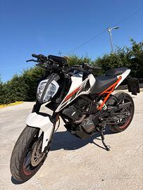 KTM DUKE 125
